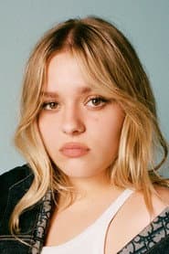 Maisy Stella actor profile photo