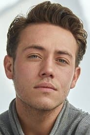 Ethan Cutkosky actor profile photo