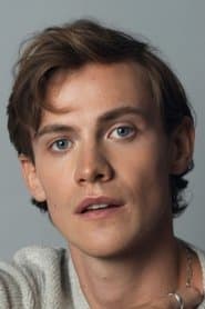 Cassian Bilton actor profile photo