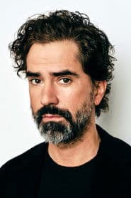 Hamish Linklater actor profile photo