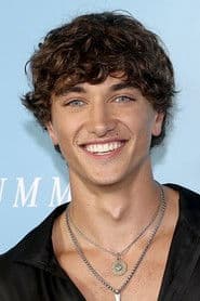 Gavin Casalegno actor profile photo