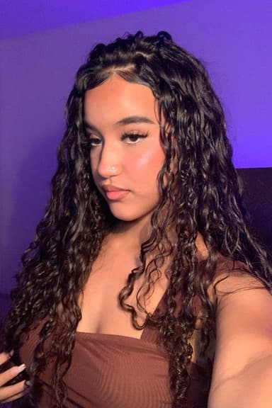 Isadora Santos profile photo