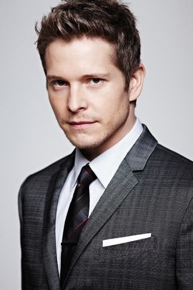 Matt Czuchry profile photo