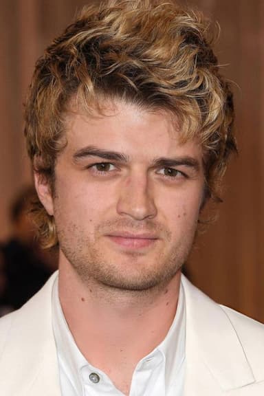 Joe Keery profile photo