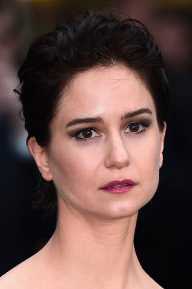 Katherine Waterston profile photo