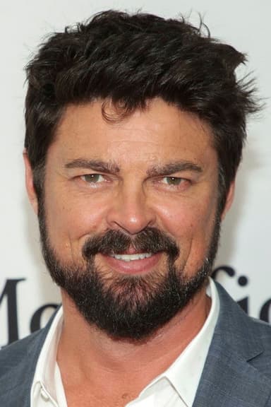 Karl Urban profile photo