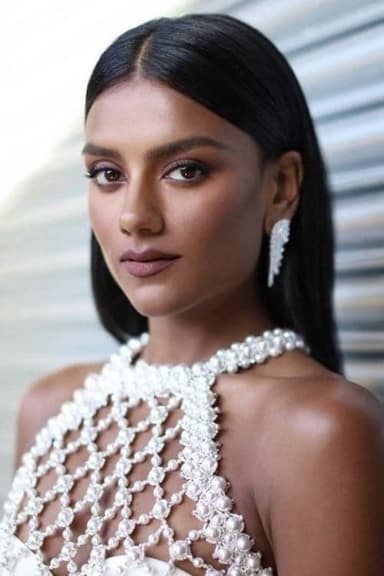 Simone Ashley profile photo