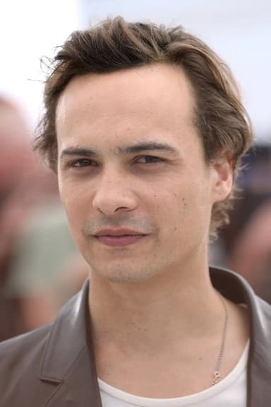 Frank Dillane profile photo