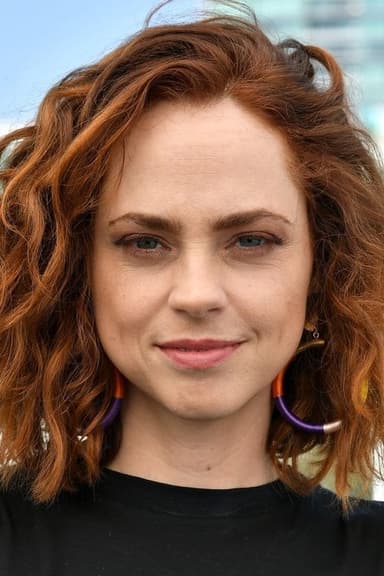 Fiona Dourif profile photo
