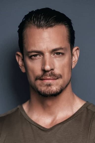 Joel Kinnaman profile photo