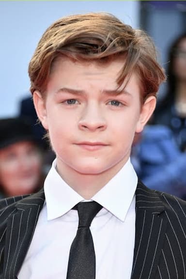 Oakes Fegley profile photo