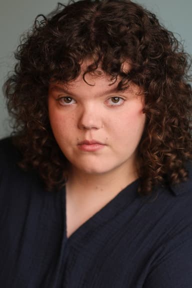 Hollie Avery profile photo