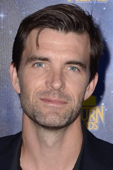Lucas Bryant profile photo