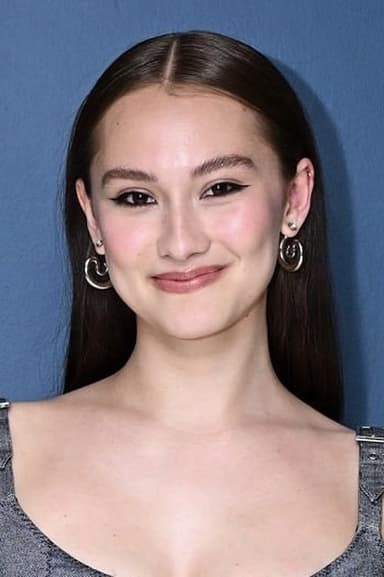 Lola Tung profile photo