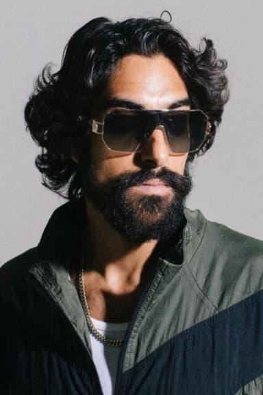Eman Esfandi profile photo