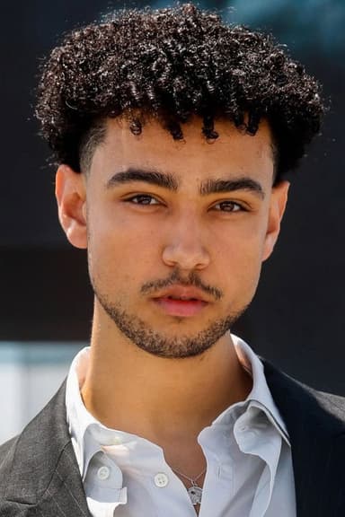 Archie Madekwe profile photo