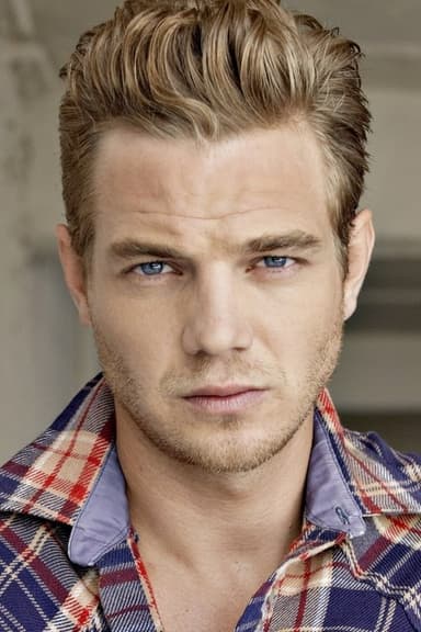 Taylor Handley profile photo