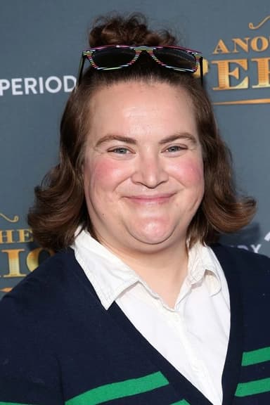 Betsy Sodaro profile photo