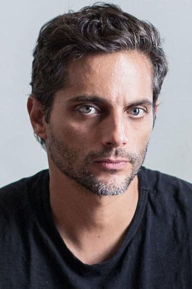 Joaquín Furriel profile photo