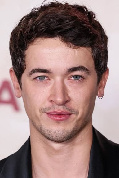 Tom Blyth profile photo