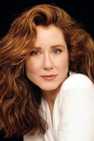 Mary McDonnell profile photo