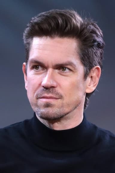 Steve Howey profile photo