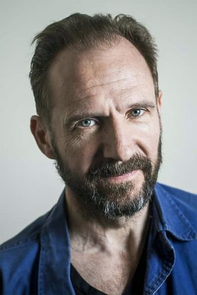 Ralph Fiennes profile photo