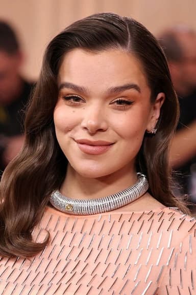 Hailee Steinfeld profile photo