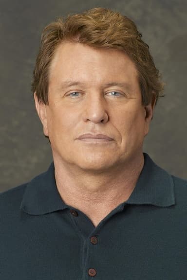 Tom Berenger profile photo