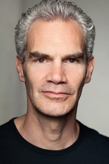 Angus Wright profile photo