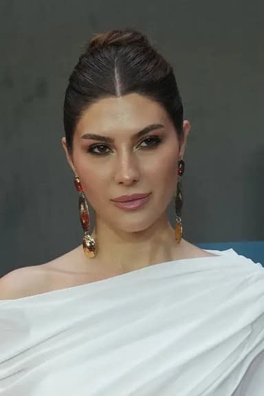 Elnaaz Norouzi profile photo